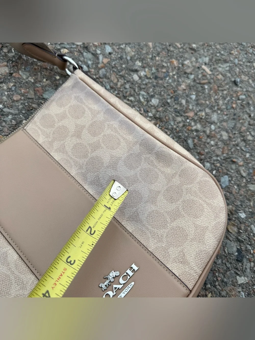 Coach Ellie Crossbody File Bag Shoulder Cream C Logo Strap Pockets Authentic